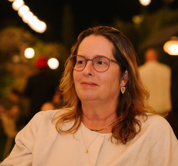 עמירה למדני 