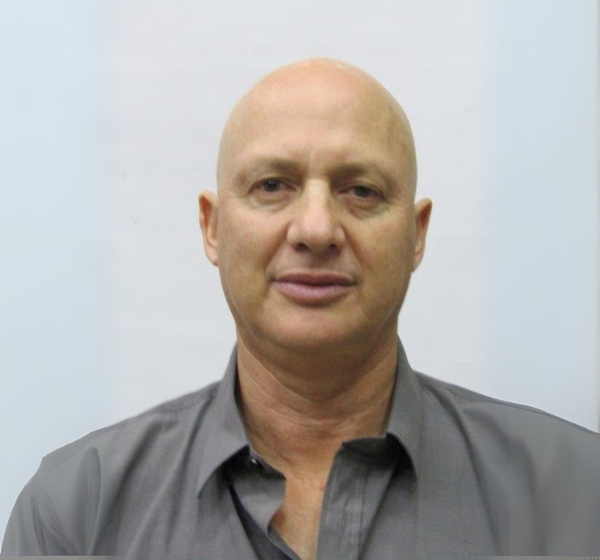 פרופ' ברק חרות