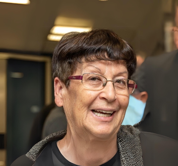 גב' תמי צוקרמן